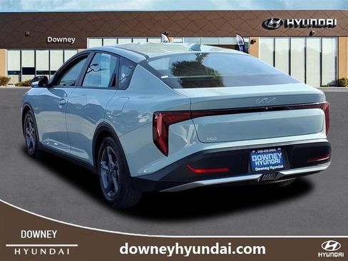 Used 2025 Kia K4 LXS image 4