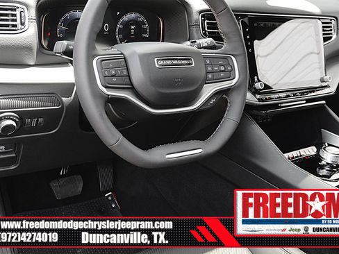 New 2026 Jeep Grand Wagoneer 2WD w/ Premium Group I image 25