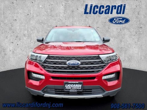 Used 2021 Ford Explorer XLT w/ Equipment Group 202A image 2