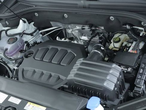 New 2026 Volkswagen Atlas Cross Sport SEL Premium R-Line AWD/4WD image 9