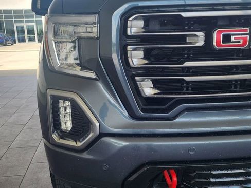 Used 2019 GMC Sierra 1500 AT4 w/ Technology Package AWD/4WD image 4