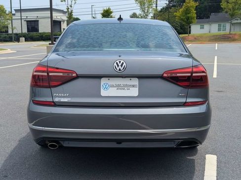 Used 2018 Volkswagen Passat 2.0T R-Line FWD image 5