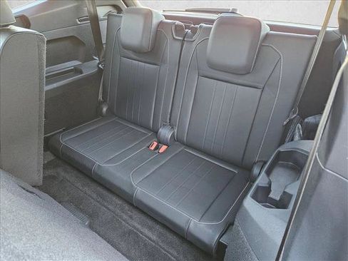 Used 2023 Volkswagen Tiguan SE R-Line image 20