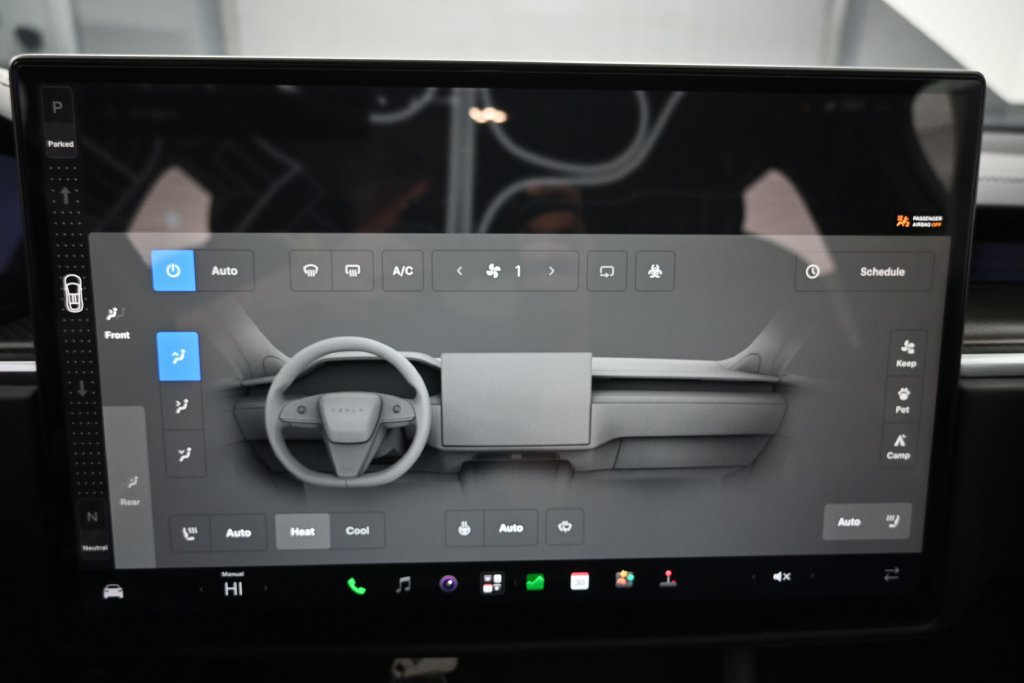 Used 2022 Tesla Model X Plaid AWD/4WD image 9