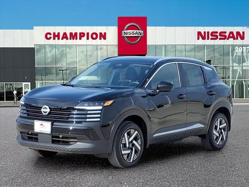 New 2026 Nissan Kicks SV w/ SV Premium Package image 3