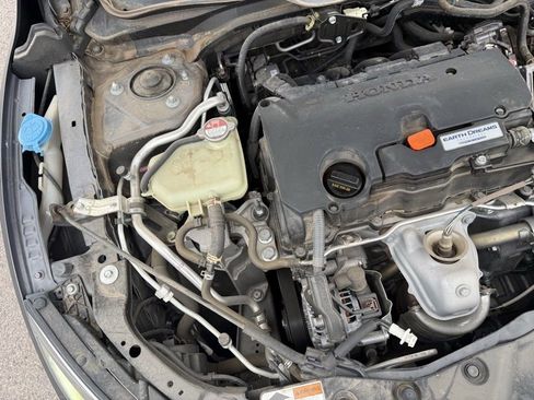 Used 2016 Honda Civic EX image 4