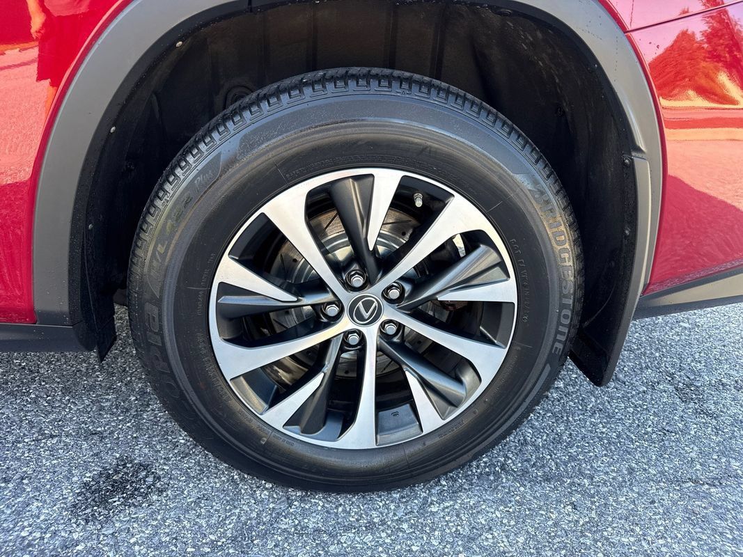 Used 2021 Lexus RX 350L Premium w/ Premium Package AWD/4WD image 39