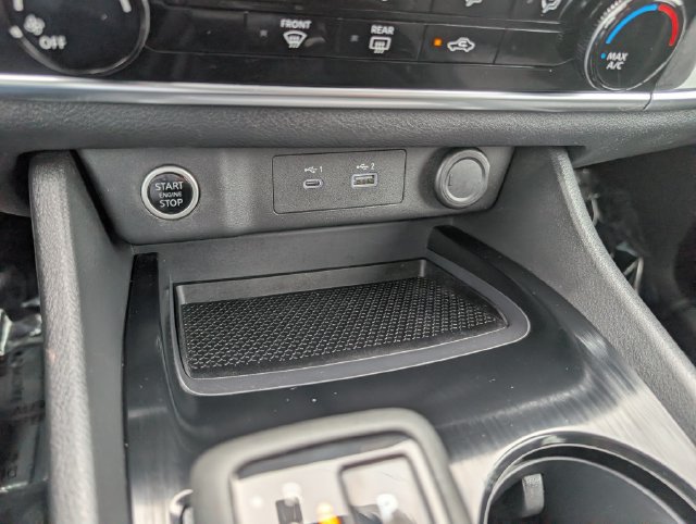 Used 2022 Nissan Rogue S FWD image 24