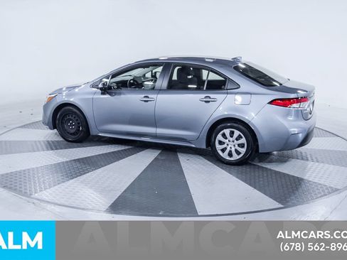 Used 2025 Toyota Corolla LE FWD image 5