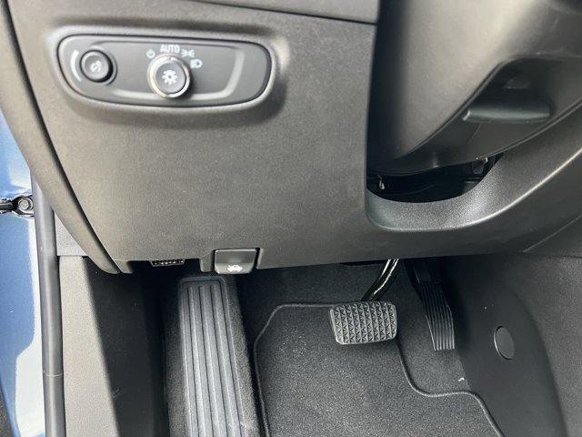 Used 2024 Chevrolet Equinox RS FWD image 18