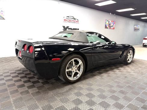 Used 2004 Chevrolet Corvette Convertible w/ Preferred Equipment Group RWD image 15