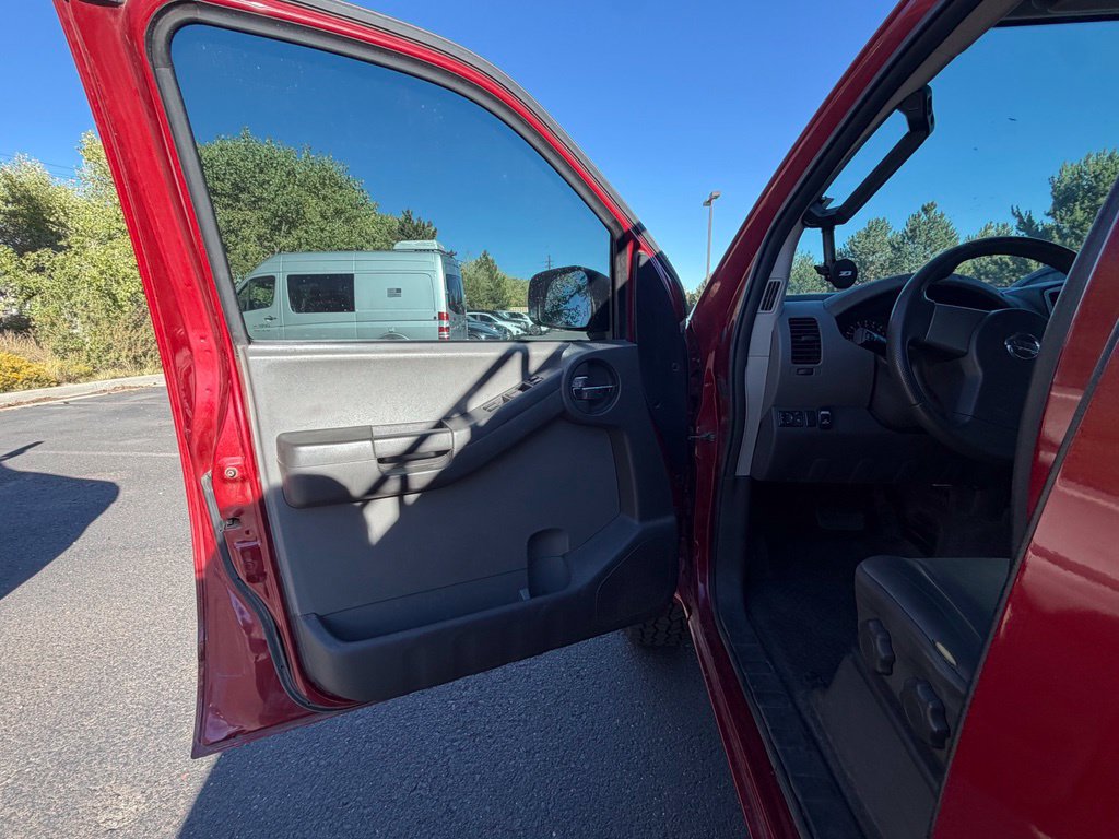 Used 2011 Nissan Xterra S AWD/4WD image 18