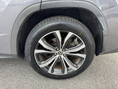 Used 2018 Lexus RX 350L Luxury image 39