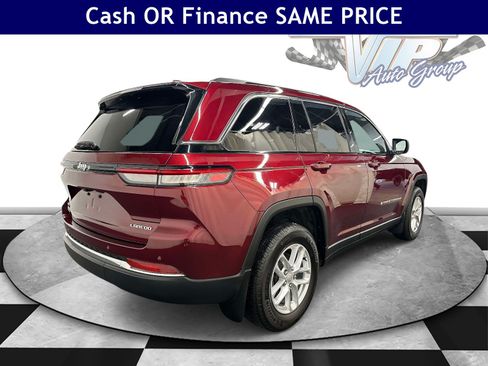 Certified 2025 Jeep Grand Cherokee Laredo X w/ Luxury Tech Group I AWD/4WD image 2