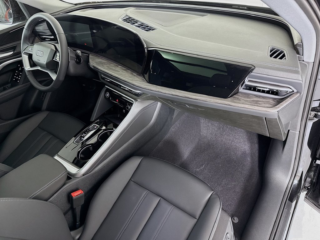 Used 2026 Audi Q5 Premium w/ Convenience Package AWD/4WD image 19