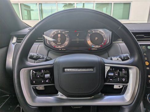 Used 2023 Land Rover Range Rover SE image 30