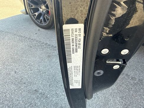 Used 2022 Dodge Challenger SRT Hellcat RWD image 15