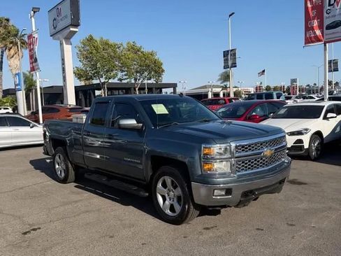 Used 2014 Chevrolet Silverado 1500 LT w/ LT Convenience Package AWD/4WD image 2