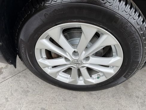 Used 2014 Nissan Rogue SV image 10