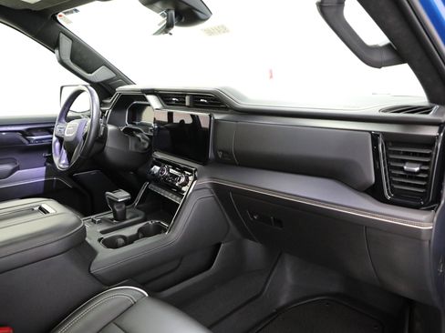 Used 2022 GMC Sierra 1500 AT4X image 12