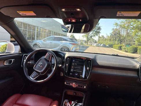 Used 2019 Volvo XC40 T5 Inscription AWD/4WD image 8