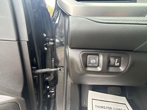 Certified 2023 GMC Acadia SLE w/ Driver Convenience Package image 22