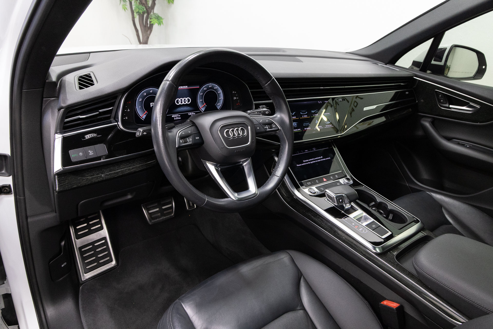 Used 2021 Audi Q7 3.0T Premium AWD/4WD image 6