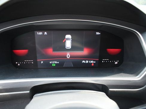 Used 2022 Volkswagen Tiguan SE R-Line AWD/4WD image 32