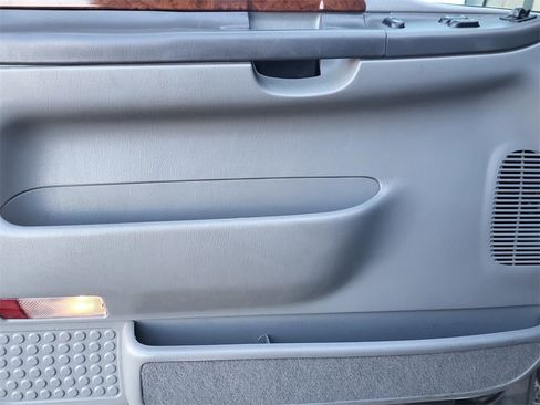 Used 2002 Ford F250 XL image 10