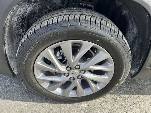 Certified 2025 Buick Enclave Preferred AWD/4WD image 23
