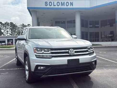 Used 2019 Volkswagen Atlas SE FWD image 1