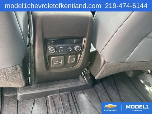 Used 2021 Buick Enclave Premium w/ Sun and Sites Package FWD image 12