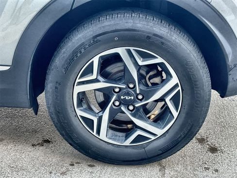 Used 2023 Kia Sportage LX image 10