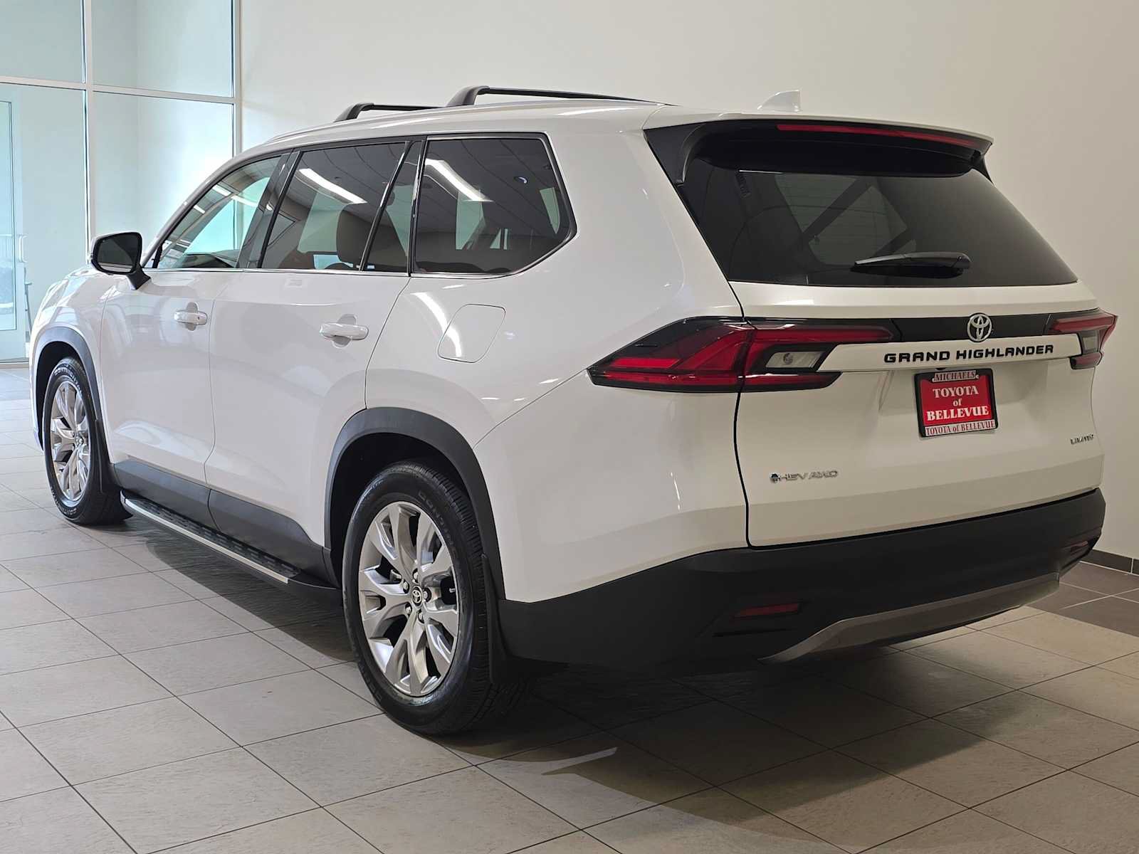 Used 2026 Toyota Grand Highlander AWD Hybrid image 4