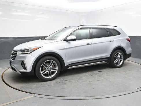 Used 2017 Hyundai Santa Fe Limited AWD/4WD image 3