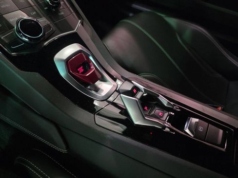 Used 2017 Lamborghini Huracan LP 610-4 Avio image 33