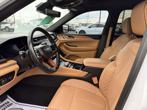 Used 2022 Jeep Grand Cherokee L Summit image 9