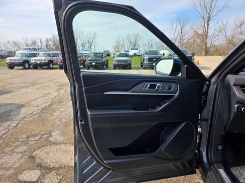 New 2026 Ford Explorer ST-Line AWD/4WD image 14