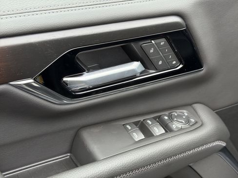 New 2026 GMC Yukon XL Denali AWD/4WD image 15