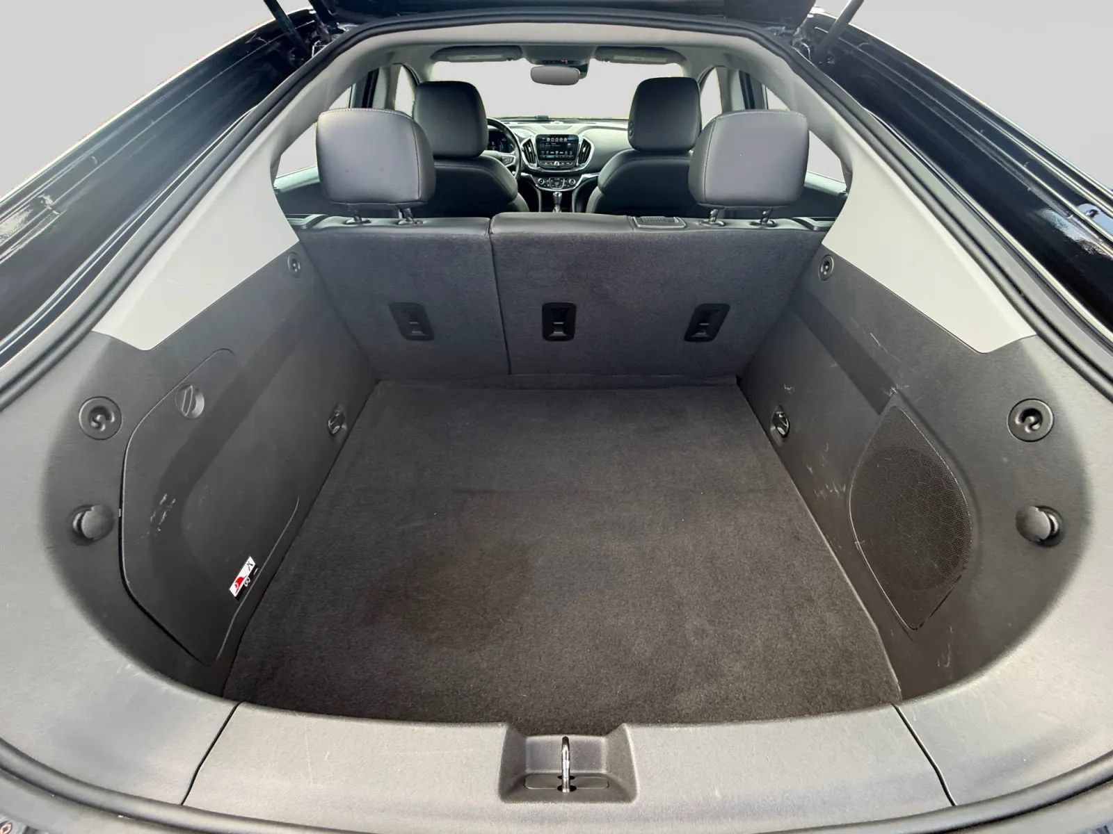 Used 2016 Chevrolet Volt Premier w/ Driver Confidence Package FWD image 27