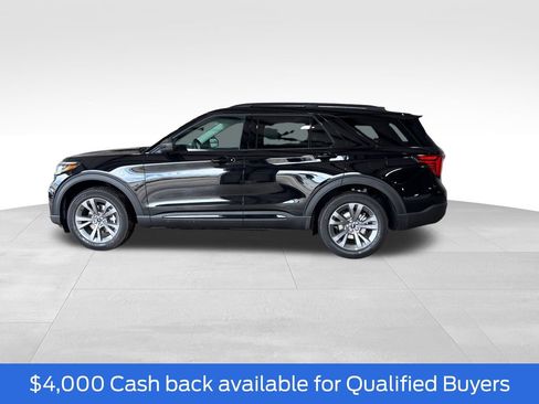 New 2026 Ford Explorer Active w/ Active Comfort Package AWD/4WD image 2
