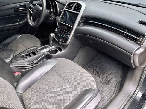 Used 2015 Chevrolet Malibu LT w/ Power Convenience Package FWD image 11
