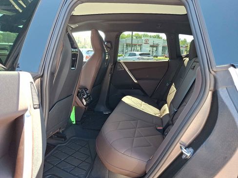 Used 2024 BMW iX M60 image 10