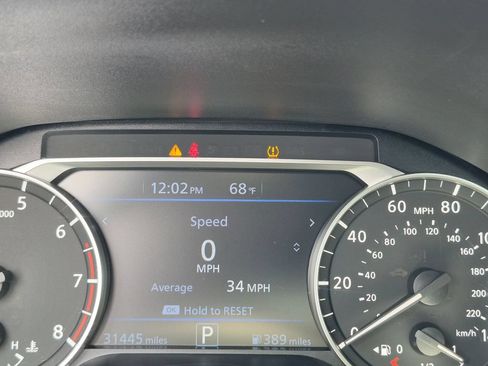 Used 2025 Nissan Altima 2.5 SV FWD image 21