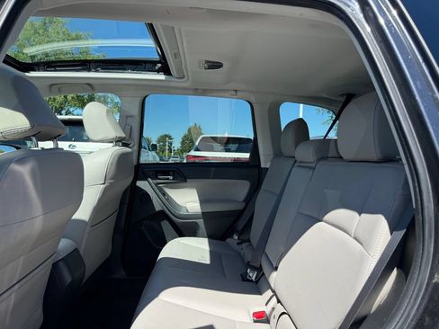 Used 2018 Subaru Forester 2.5i Limited AWD/4WD image 16
