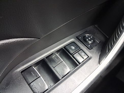 Used 2022 Toyota RAV4 XLE w/ Convenience Package AWD/4WD image 13