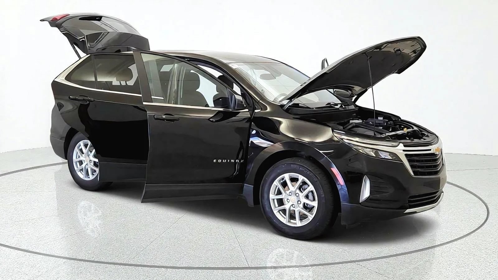 Used 2023 Chevrolet Equinox LT FWD image 11