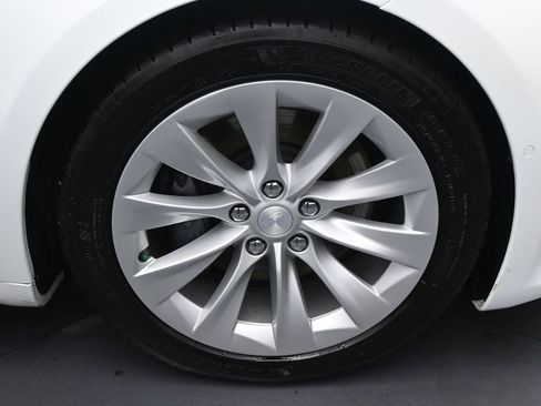 Used 2019 Tesla Model S Long Range image 35