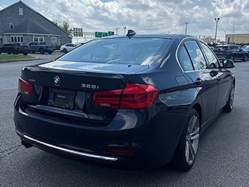 Used 2016 BMW 328i xDrive Sedan AWD/4WD image 11
