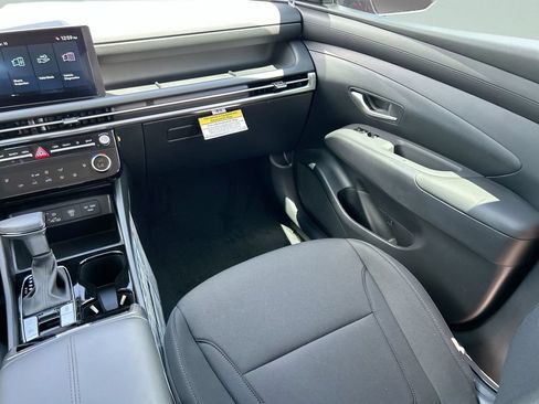 New 2026 Hyundai Tucson SEL FWD image 19